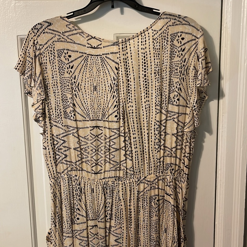Midi dress, size large! Great condition! - Picture 7 of 8